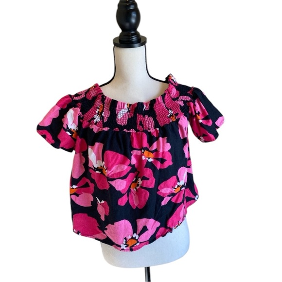Floral Top by Who What Wear. - size Medium - Picture 1 of 7